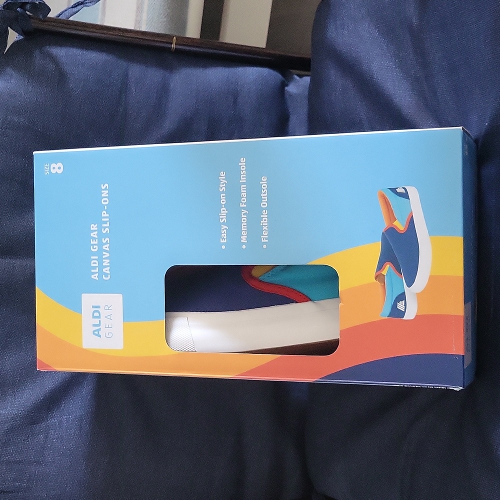 Aldis shoes size 8